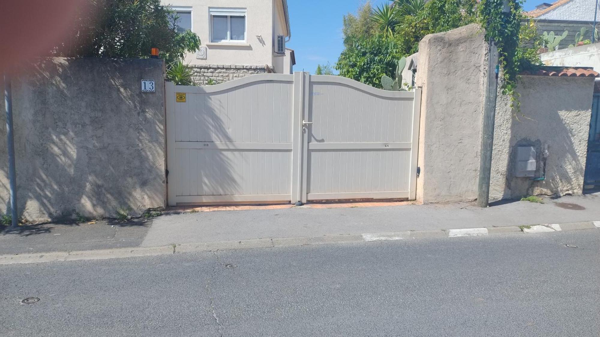 Appartement Entre Mer Et Gardiole فرونتينيان المظهر الخارجي الصورة